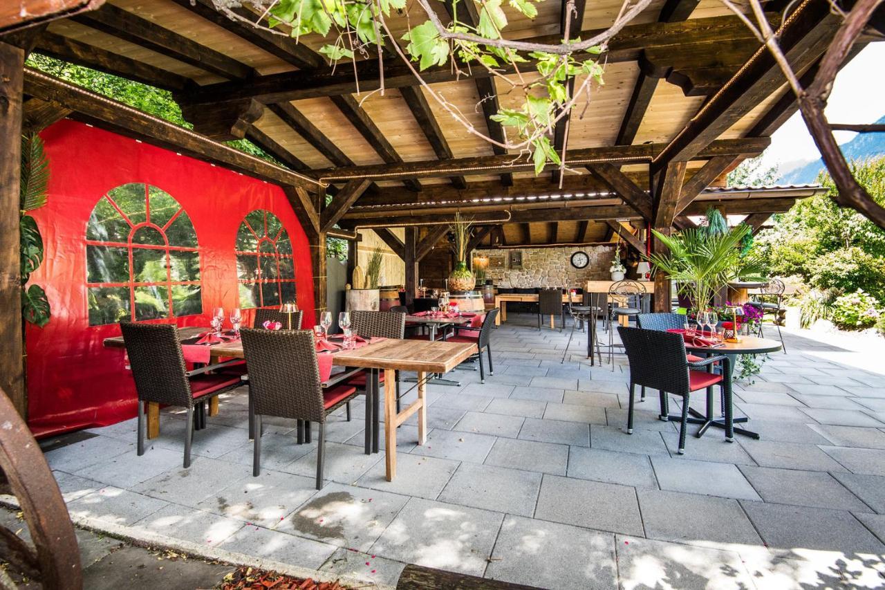 Reves Gourmands, Hotellerie & Gastronomie Vernayaz Esterno foto