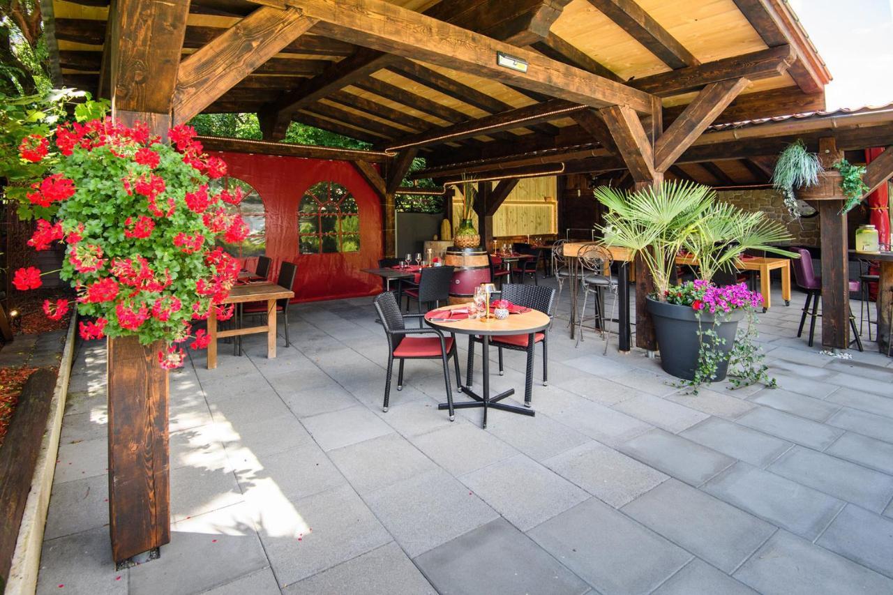 Reves Gourmands, Hotellerie & Gastronomie Vernayaz Esterno foto