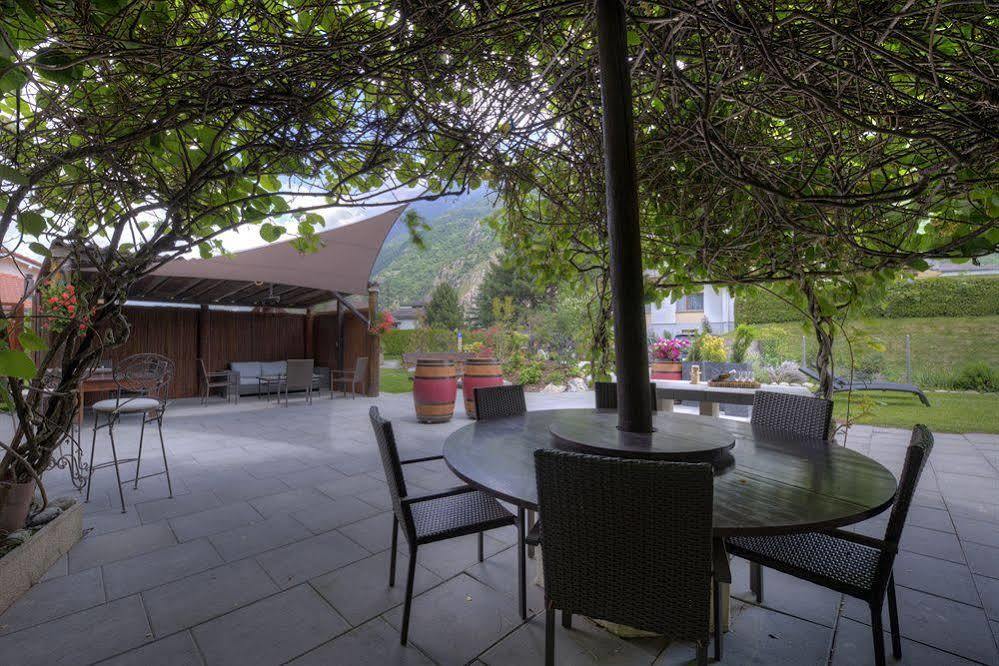 Reves Gourmands, Hotellerie & Gastronomie Vernayaz Esterno foto