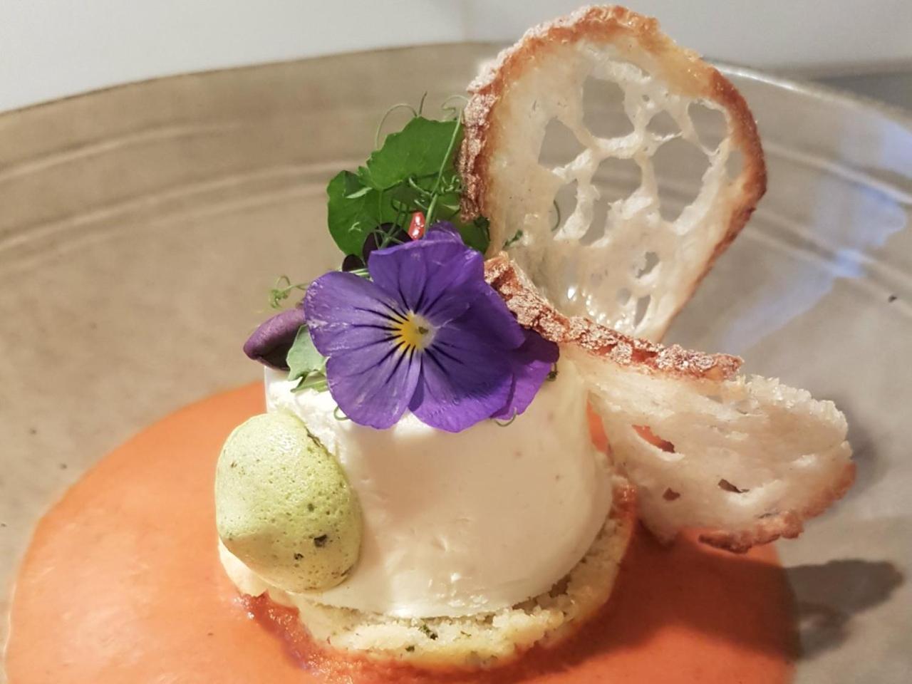 Reves Gourmands, Hotellerie & Gastronomie Vernayaz Esterno foto