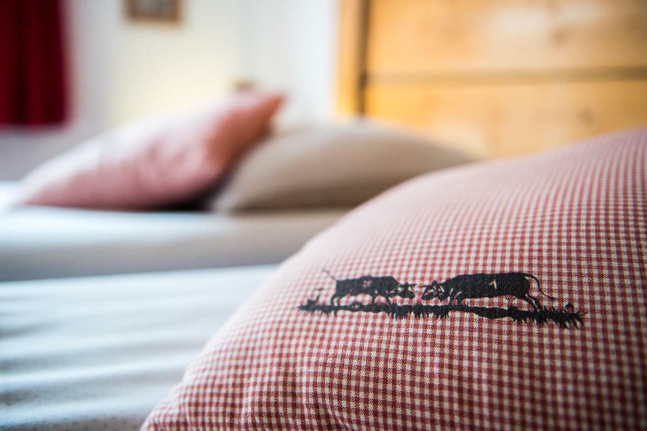 Reves Gourmands, Hotellerie & Gastronomie Vernayaz Esterno foto